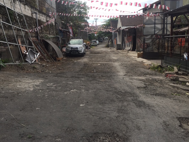 Tanah belakang KFC Kebo Iwa