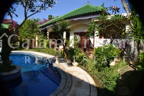 Stunning Villa at Tamblingan Sanur