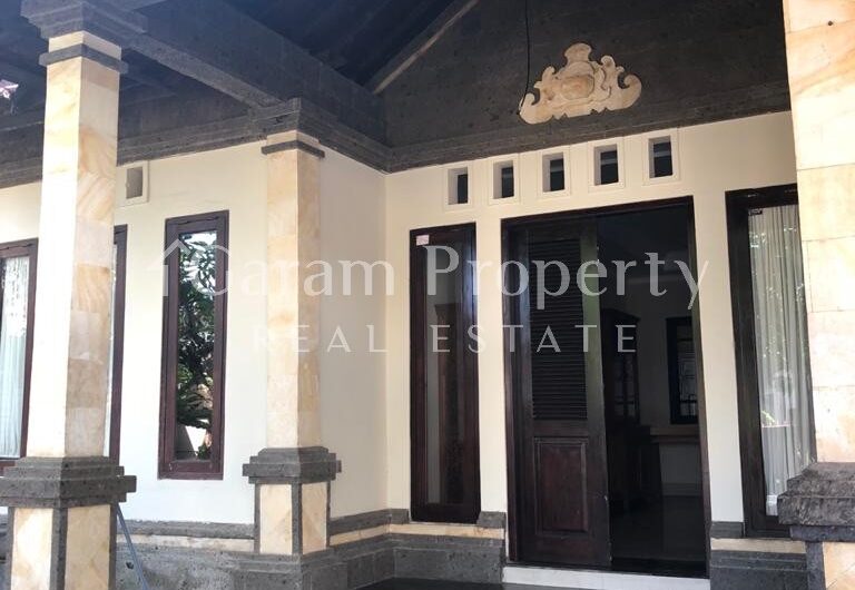 House at Kori Nuansa Taman Griya