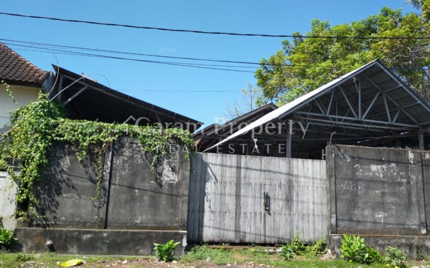 Land at Bung Tomo – Denpasar