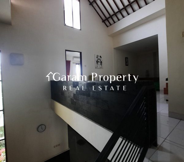 Cozy Villa for Sale in Dalung with Pool
