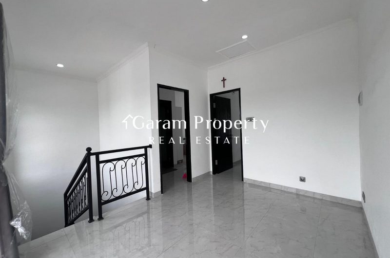 Modern House for Lease in Pemogan
