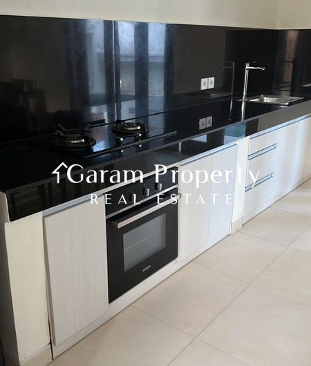 Cozy Villa for Sale with Pool in Sanur