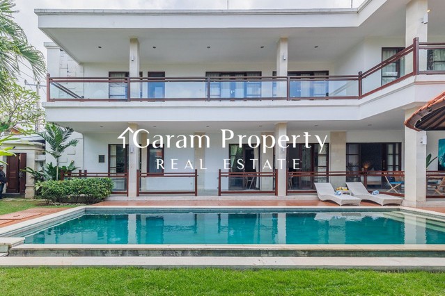 Beautiful Villa for Lease in Kerobokan Min. 25 Years