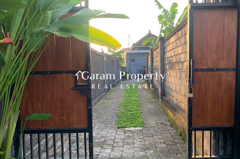 Cozy House for Sale in Sanur!