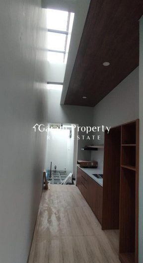 Beautiful House for Lease near GWK!
