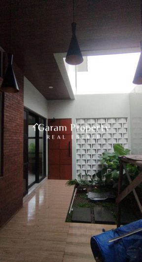 Beautiful House for Lease near GWK!