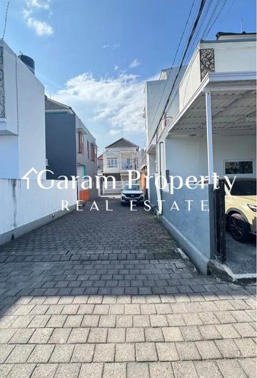 Warm House for Sale in Sidakarya!