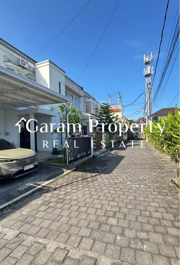 Warm House for Sale in Sidakarya!