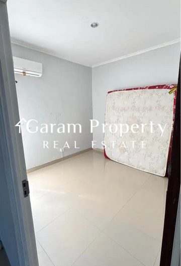 Warm House for Sale in Sidakarya!