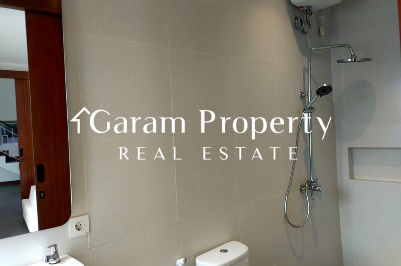 New House for Lease in Cepaka!