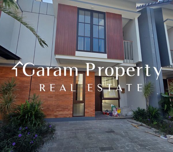 One Gate System House for Sale in Pemogan!