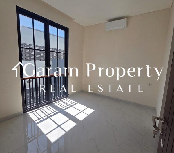 One Gate System House for Sale in Pemogan!