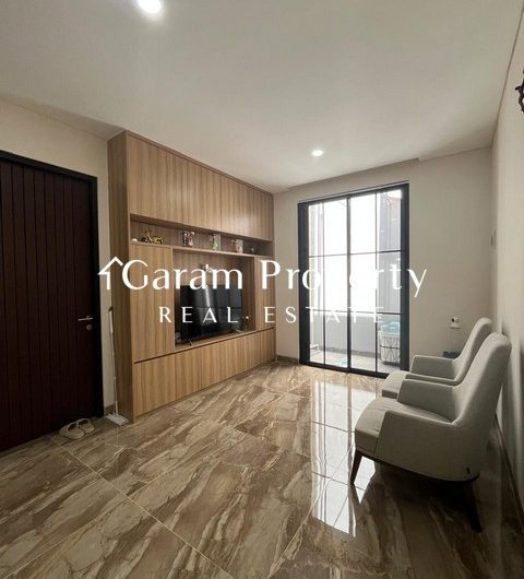 One Gate System House for Sale in Pemogan!