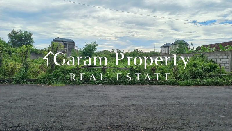 Strategic Land for Sale in Renon!