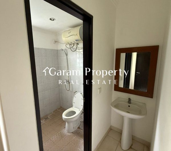 One Gate System House for Lease in Jimbaran!