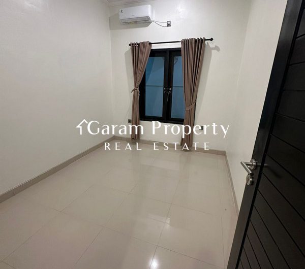 Nice House for Lease in Sidakarya!