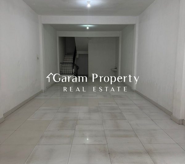 Strategic Shophouse for Sale in Teuku Umar!