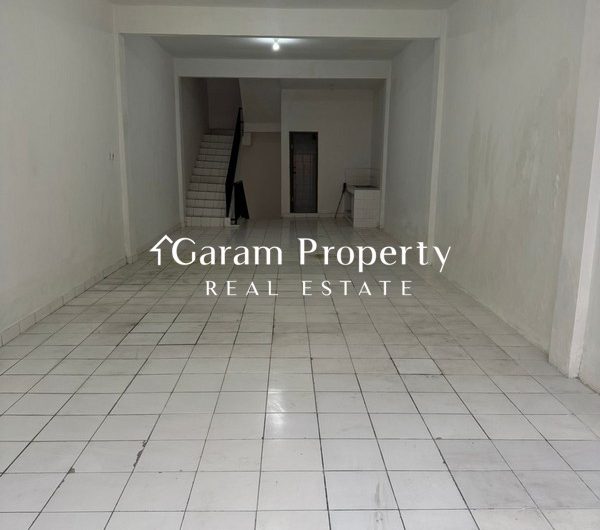 Strategic Shophouse for Sale in Teuku Umar!