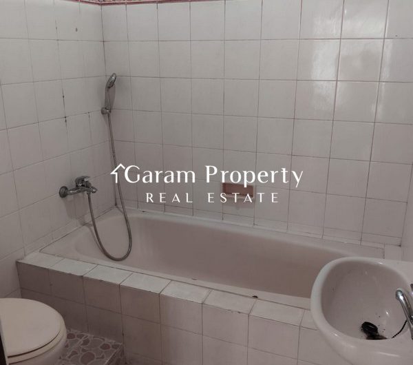 Strategic House for Lease in Gatot Subroto Timur!