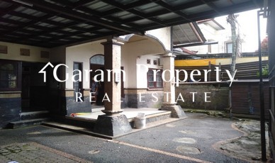 House for Sale in Jimbaran Near Nusa Dua Square!