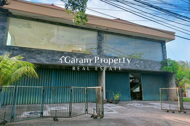 Strategic Showroom for Sale in Ida Bagus Mantra!