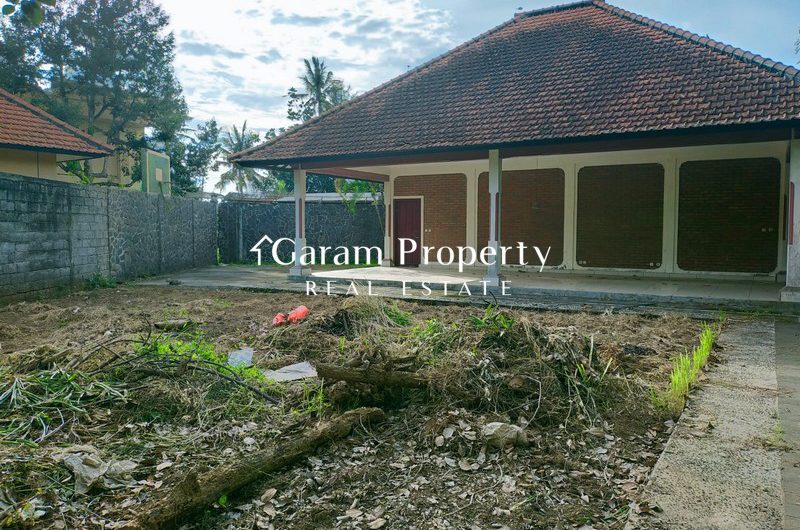 Strategic Showroom for Sale in Ida Bagus Mantra!