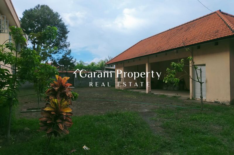 Strategic Showroom for Sale in Ida Bagus Mantra!