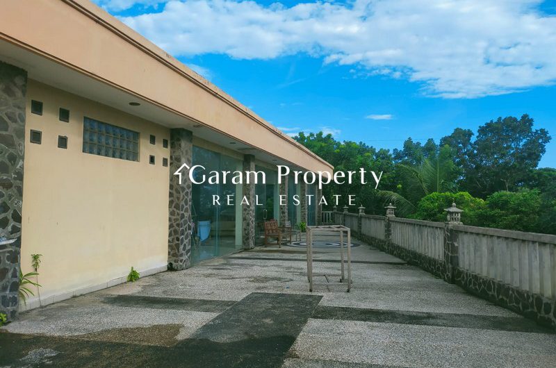Strategic Showroom for Sale in Ida Bagus Mantra!