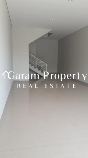 Strategic Shophouse for Sale in Nusa Dua!