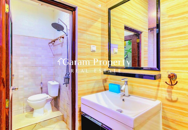 Strategic Hotel for Sale in Bandung, Jawa Barat!
