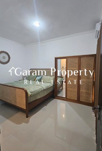 Nice House for Sale in Teuku Umar Barat!