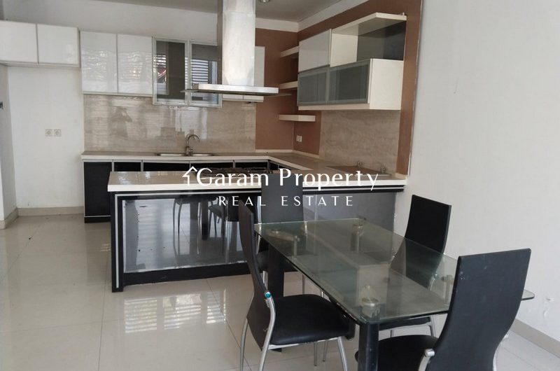 Strategic House for Sale in Renon!
