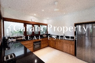 Family Villa for Lease in Berawa!