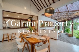 Family Villa for Lease in Berawa!