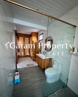 Nice House for Sale in Buduk!