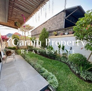 Nice House for Sale in Buduk!